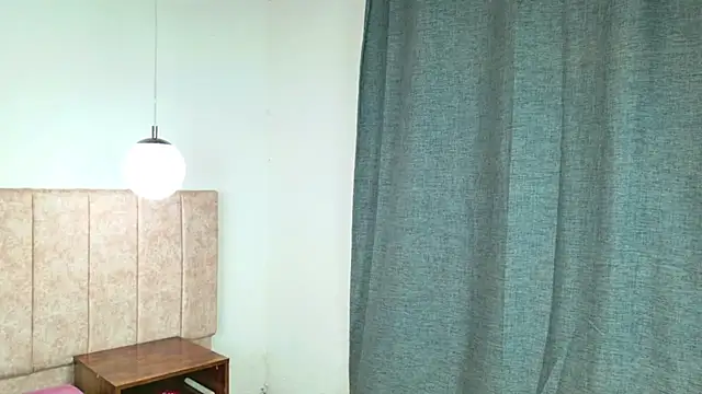kaia_boobs webcam