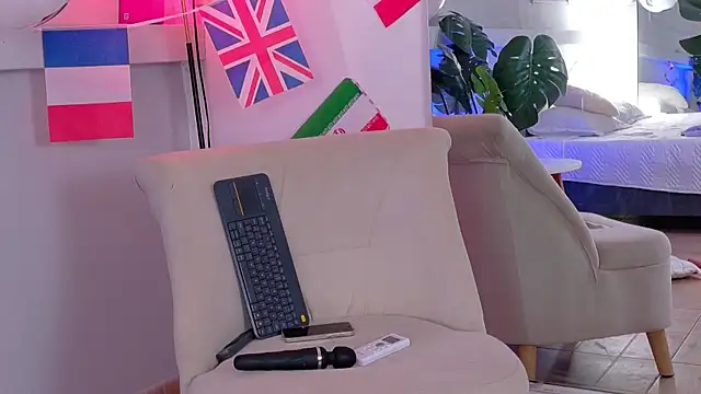 ZoeyPetit webcam