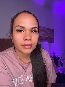 NoahJade webcam