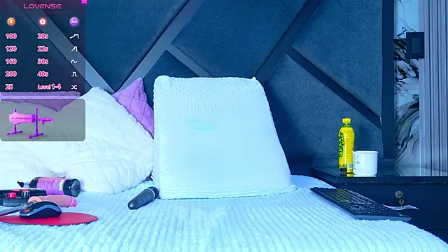 MiaStonn_ webcam