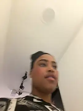 Ayla_Noir webcam