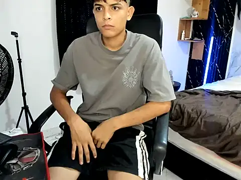 slim_dirtyxx1 (M twink) - cum in public