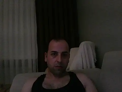 Yldrmm_9553 live cam on StripChat
