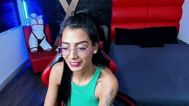KarlaSlutSkinny__ live cam on StripChat