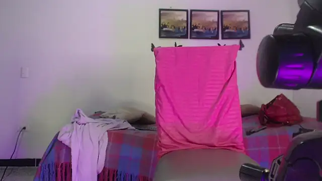 Nikki__uwu webcam