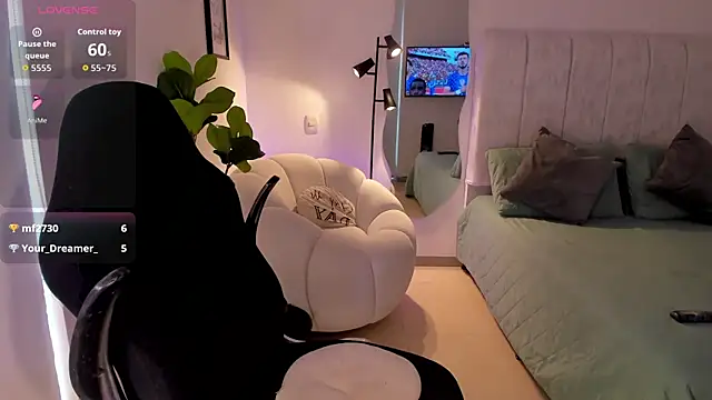 AmyWood live cam on StripChat