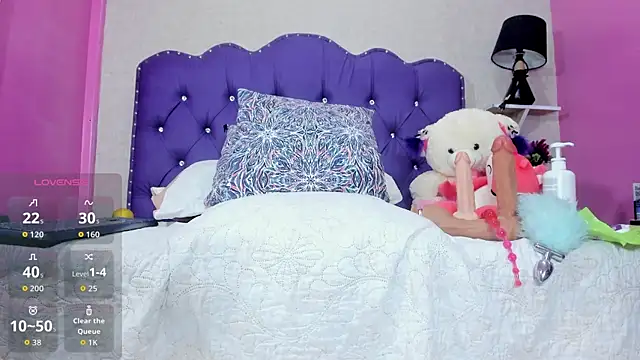 Mara_Summerr webcam