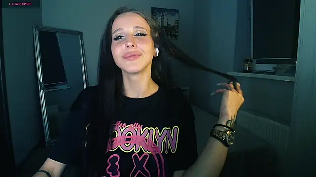 AliceTurnOn webcam