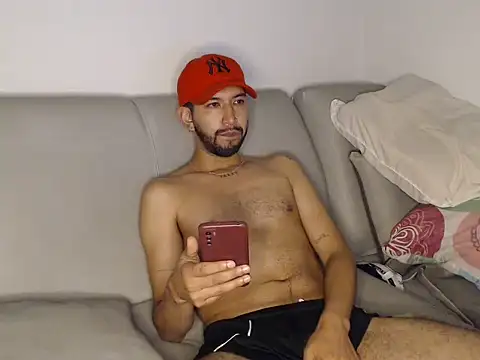 thomass1018 webcam