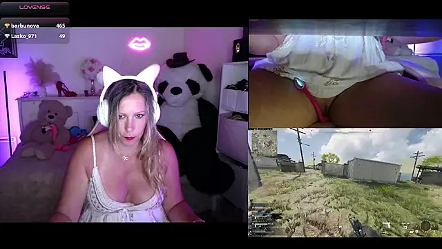 Angie-night webcam