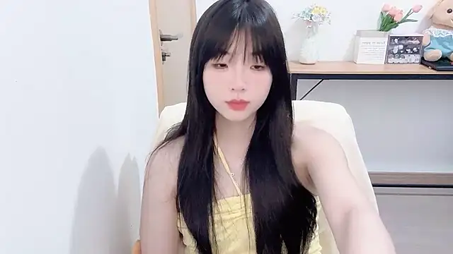 美女Louise-3在线直播