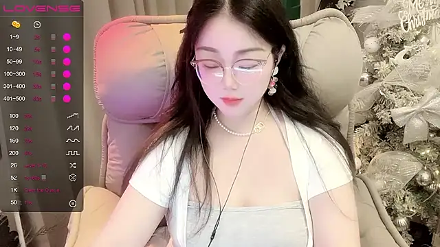 Monica-666888- webcam
