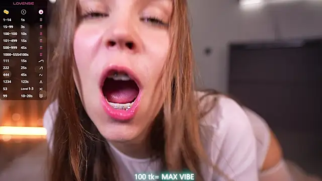 porno chatroom Monika Youthful