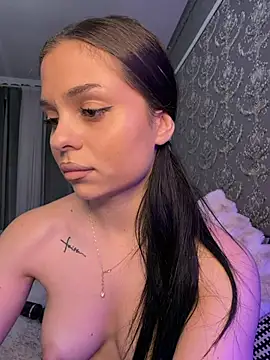 Olivia_Noor