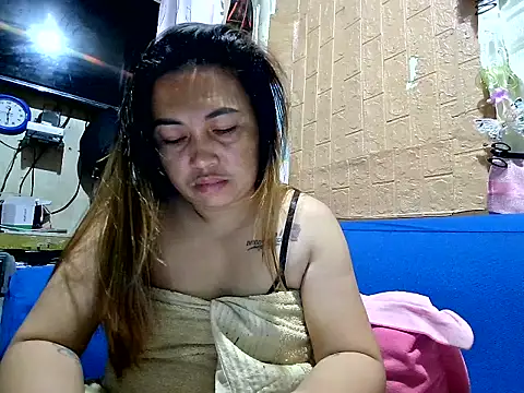 Lonely_Heart webcam