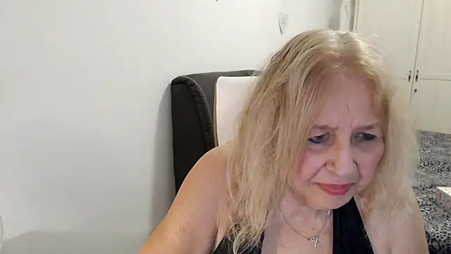 SusiLifeXXX webcam