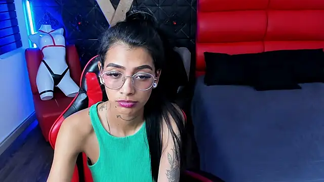 KarlaSlutSkinny__ webcam
