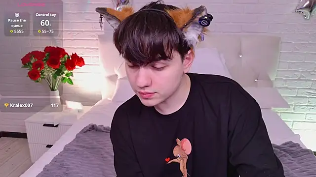 FetishFox webcam