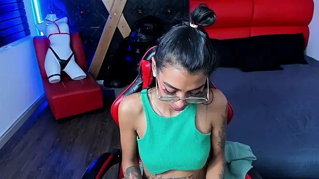 KarlaSlutSkinny__ webcam