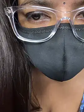 NAUGHTY_PRIYANKAA webcam