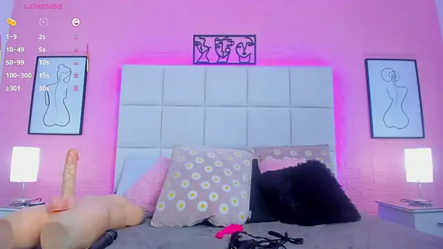 charlotte_kisss webcam