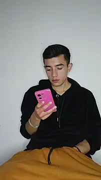 Thick_Cock live cam on StripChat