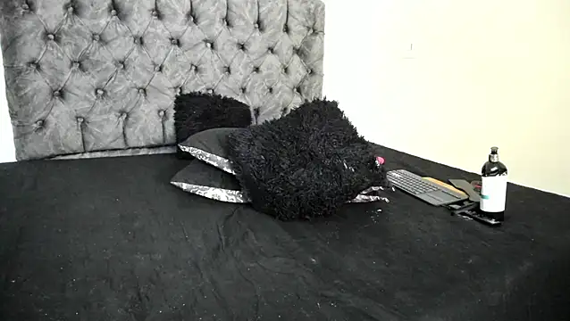 sweet__wild webcam