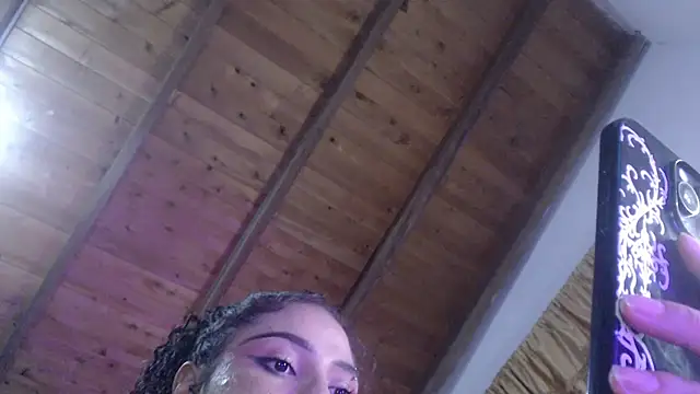 Nikki__uwu webcam