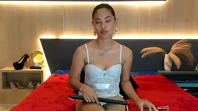 LorenaVarga webcam