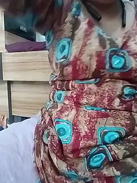Menka_cut34 webcam