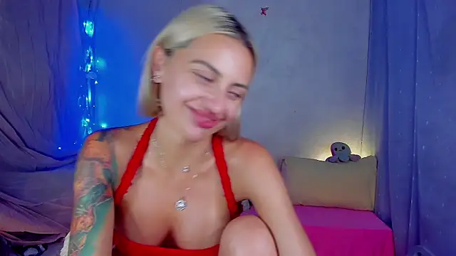 YourLizzyDoll webcam