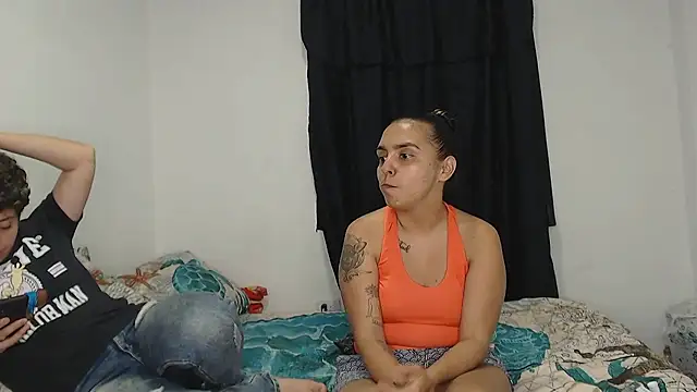 kathy_luisa webcam