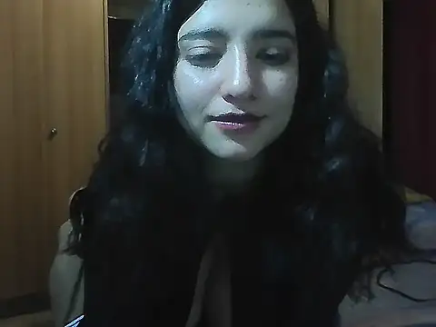 creepyh0e_ (F young) - pepino en la vagina
