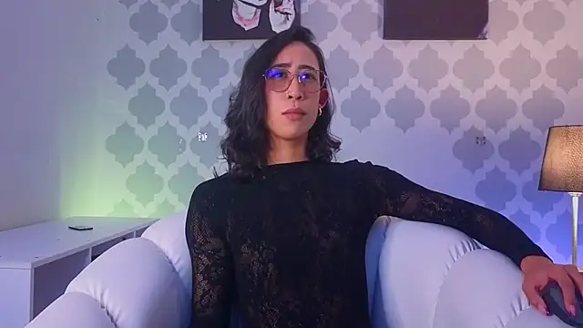 gabypetit - GabyPetit's free webcam - UK Sex Cams