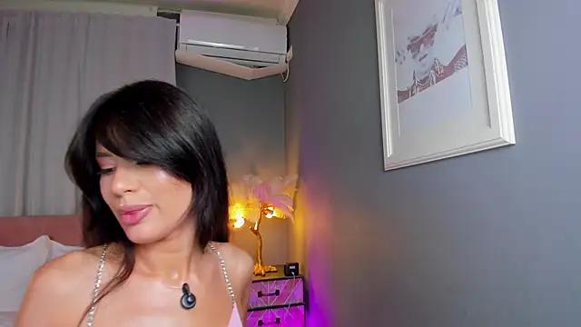 AmedeeaBanks webcam