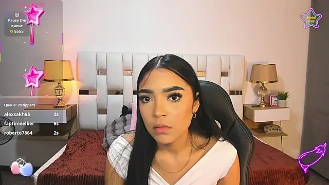 Nauthy_Nahomi webcam