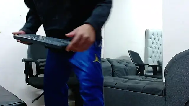 Robert_Kingg webcam