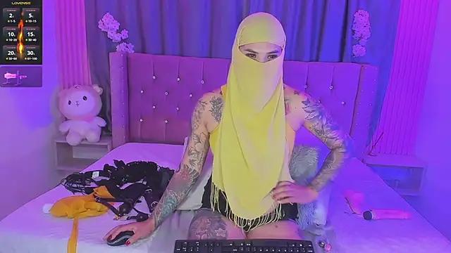 Nayla-Mouna webcam