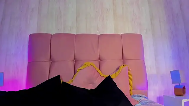 manuela_miller_22 webcam