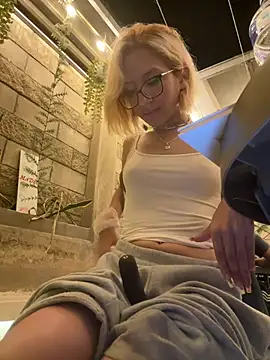 SweetBunnyGF Live Webcam on Stripchat