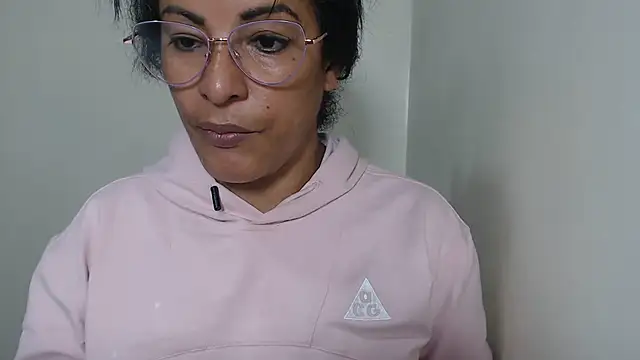 kateleyagrey webcam