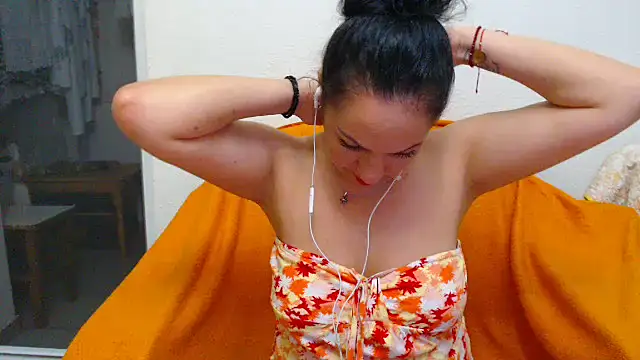 MissElla webcam