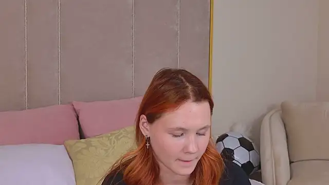 AmeliRoyse webcam