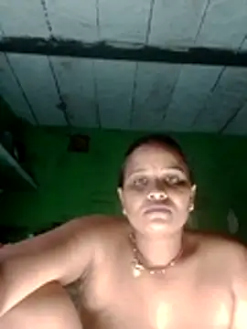 Shivani09900 webcam