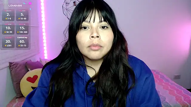 EllieMoonX webcam