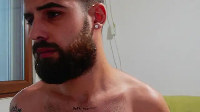 HairyRobxxx webcam