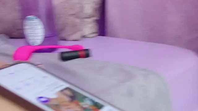 Carolina_Bloom webcam
