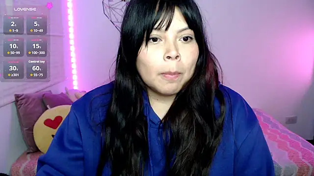 EllieMoonX webcam