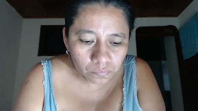 adrixxx38 webcam