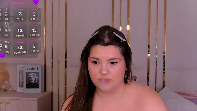 EmilyHyde webcam